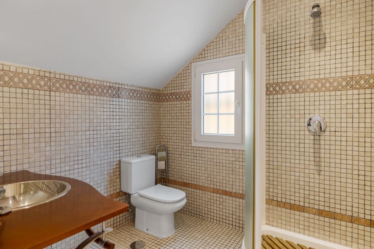 4 quarto Moradia para venda em La Capellania com piscina garagem - 1 795 000 € (Ref: 9443196)