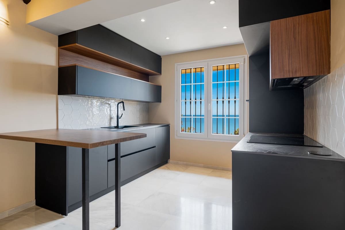 4 quarto Moradia para venda em La Capellania com piscina garagem - 1 795 000 € (Ref: 9443196)