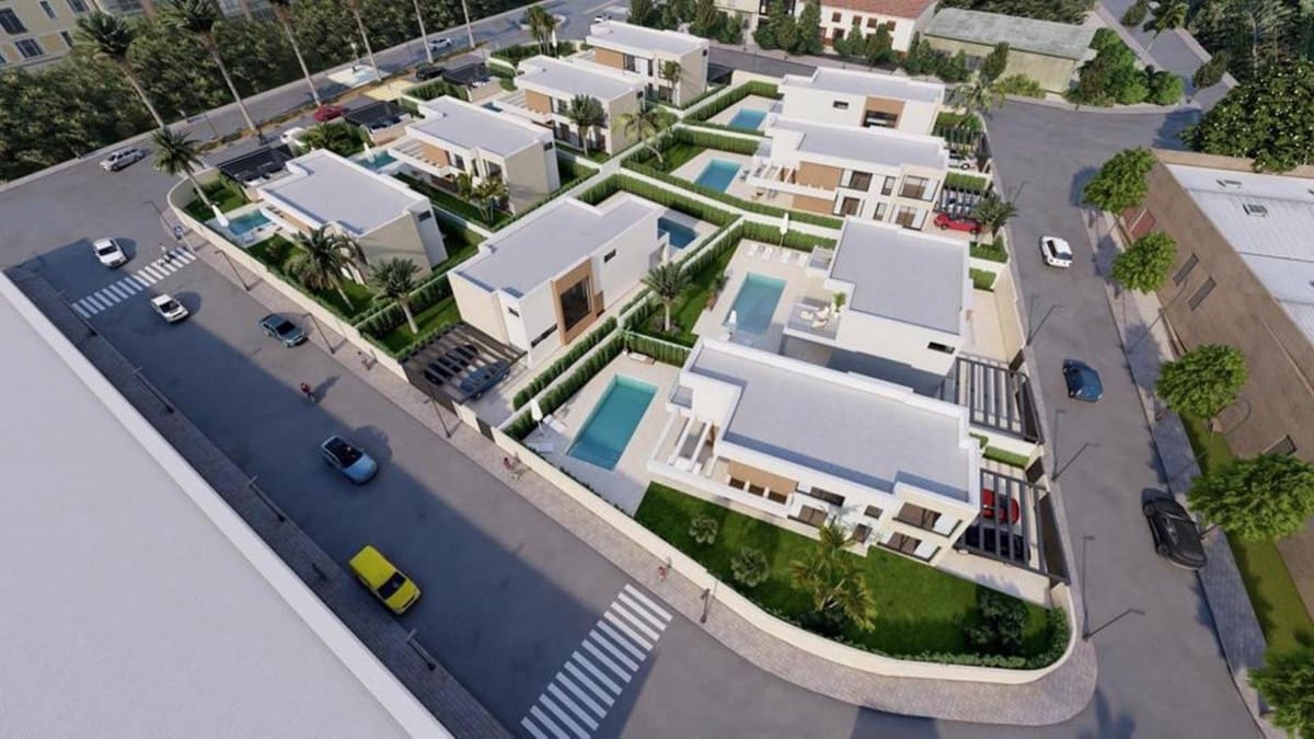 4 sypialnia Willa na sprzedaż w Manilva z basenem garażem - 960 000 € (Ref: 9474315)