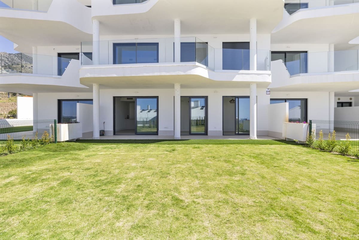 2 soveværelse Byhus til salg i Fuengirola med swimmingpool garage - € 498.000 (Ref: 9478718)
