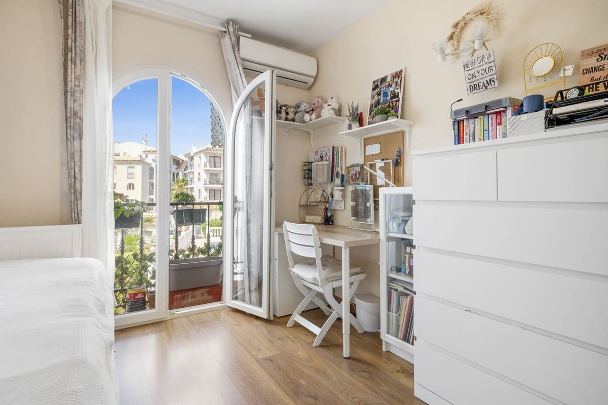 2 camera da letto Appartamento in vendita in Riviera del Sol con piscina - 325.000 € (Rif: 9481160)