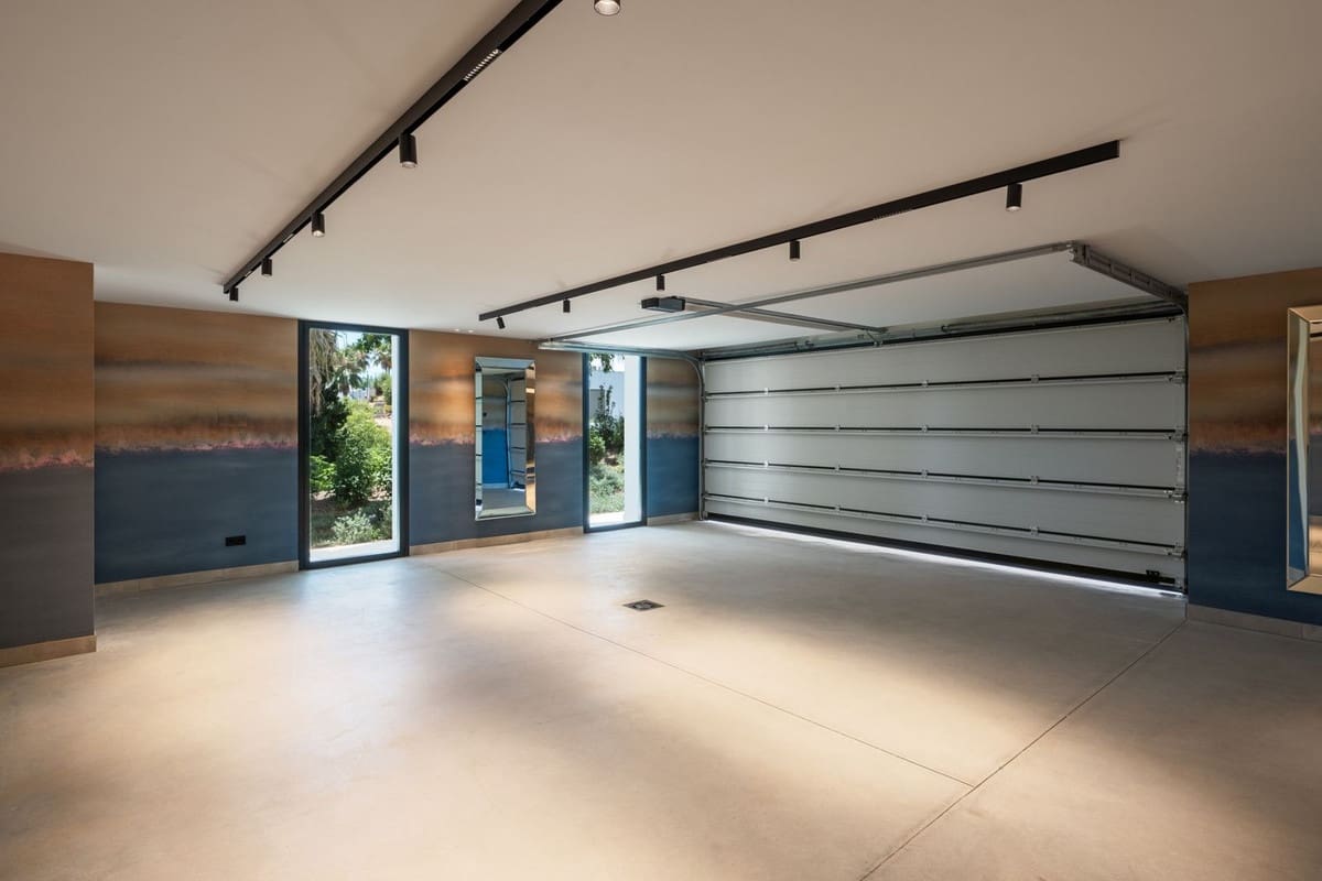 8 slaapkamer Villa te koop in Benahavis met zwembad garage - € 10.900.000 (Ref: 9483889)