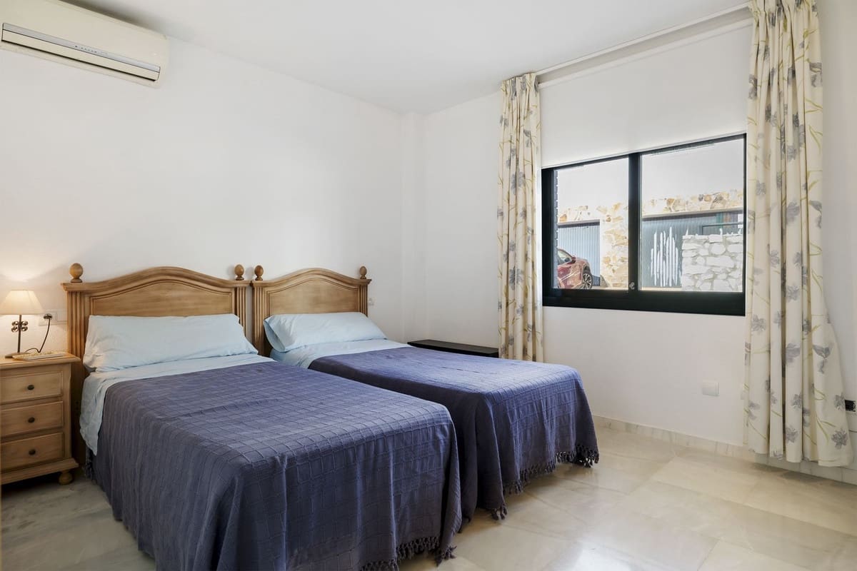 3 bedroom Semi-detached Villa for sale in Benalmadena with pool garage - € 540,000 (Ref: 9491247)