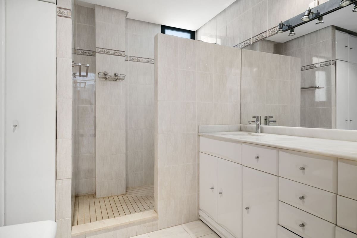 3 bedroom Semi-detached Villa for sale in Benalmadena with pool garage - € 540,000 (Ref: 9491247)