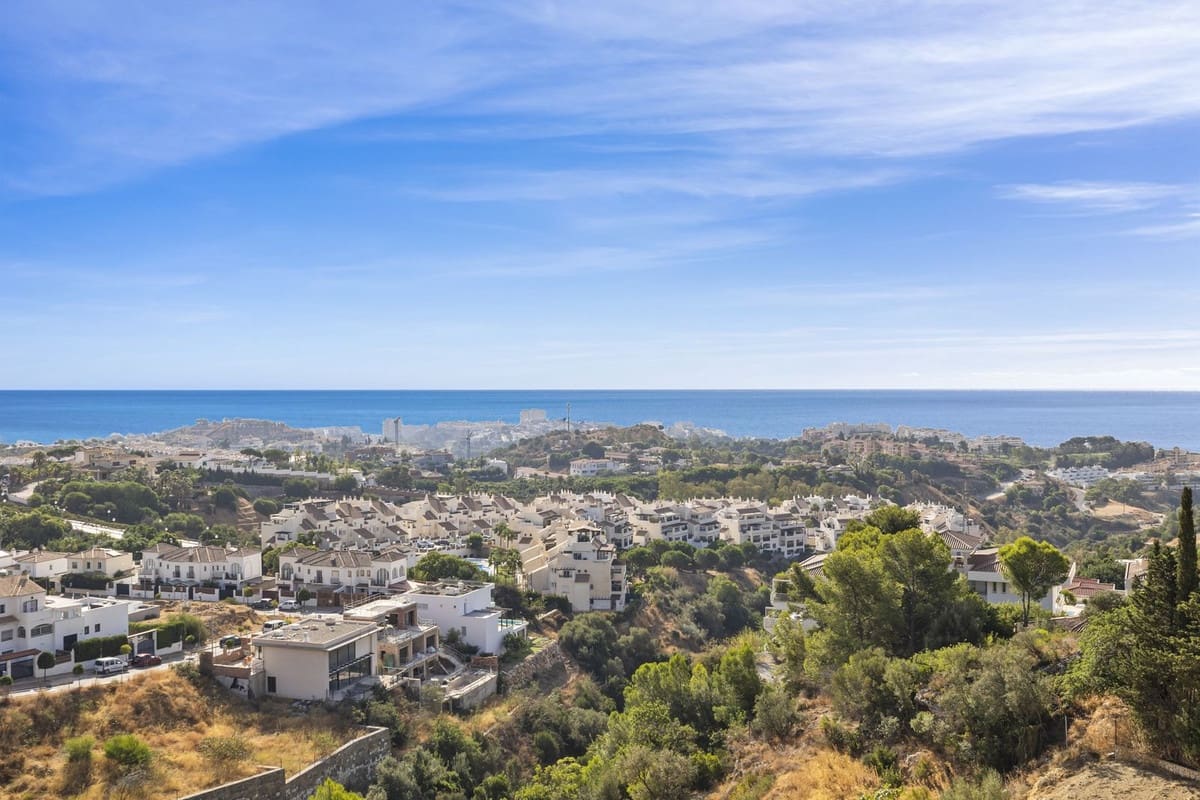 3 bedroom Semi-detached Villa for sale in Benalmadena with pool garage - € 540,000 (Ref: 9491247)