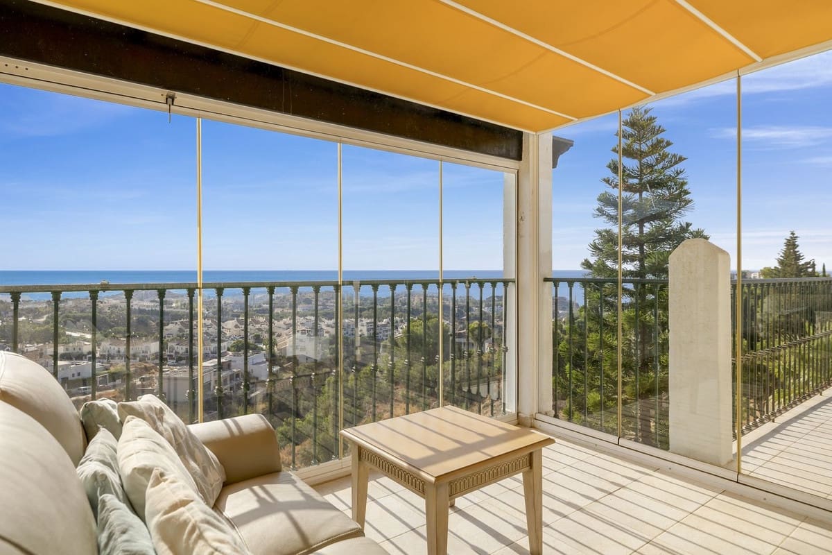 3 bedroom Semi-detached Villa for sale in Benalmadena with pool garage - € 540,000 (Ref: 9491247)