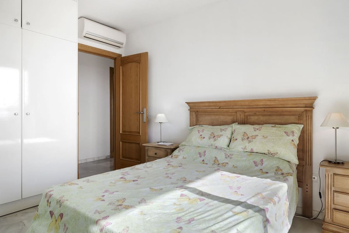 3 bedroom Semi-detached Villa for sale in Benalmadena with pool garage - € 540,000 (Ref: 9491247)