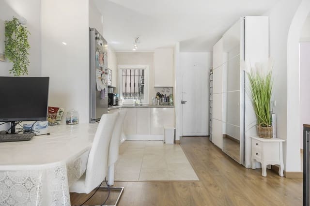 2 makuuhuone Asunto myytävänä paikassa Riviera del Sol, Mijas mukana uima-altaan - 325 000 € (Ref: 9497113)