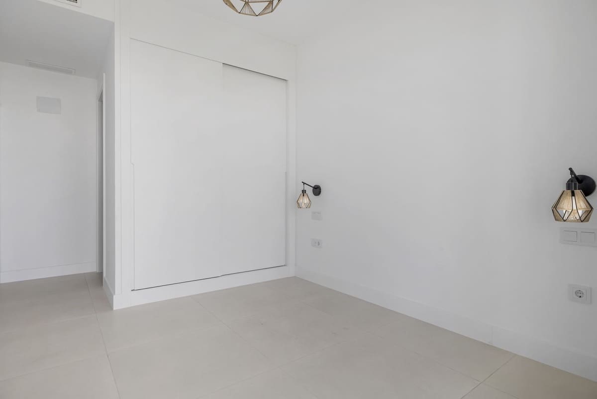 Casa de 2 habitaciones en Fuengirola en venta con piscina garaje - 498.000 € (Ref: 9498995)