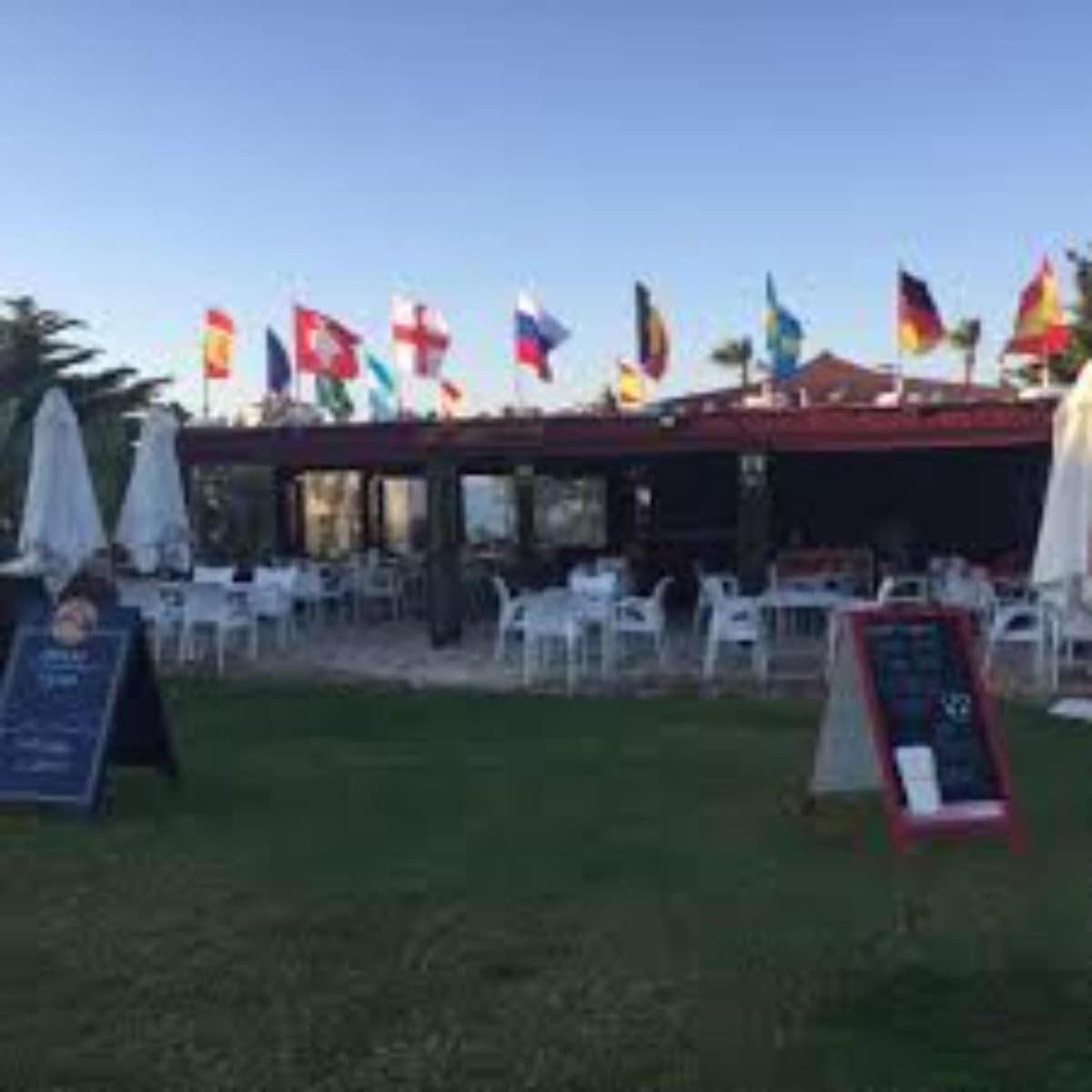 2 bedroom Flat for sale in Mijas Costa with pool - € 409,500 (Ref: 9502165)