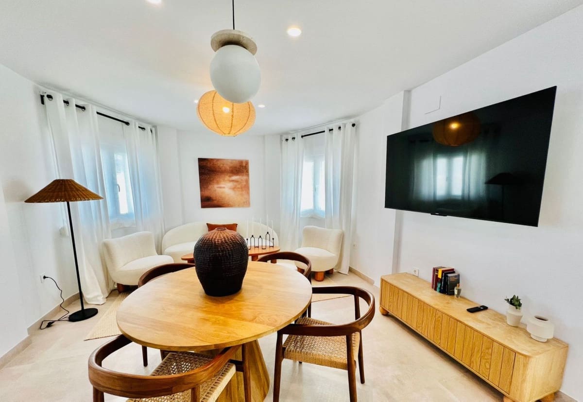 3 makuuhuone Huvila myytävänä paikassa Vinuela - 365 000 € (Ref: 9502598)