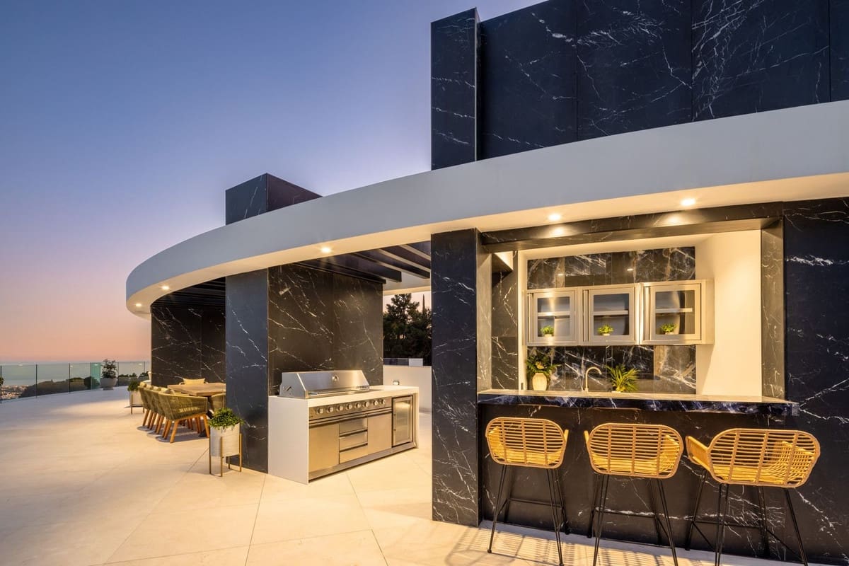 9 slaapkamer Villa te koop in La Zagaleta met zwembad garage - € 30.000.000 (Ref: 9502603)