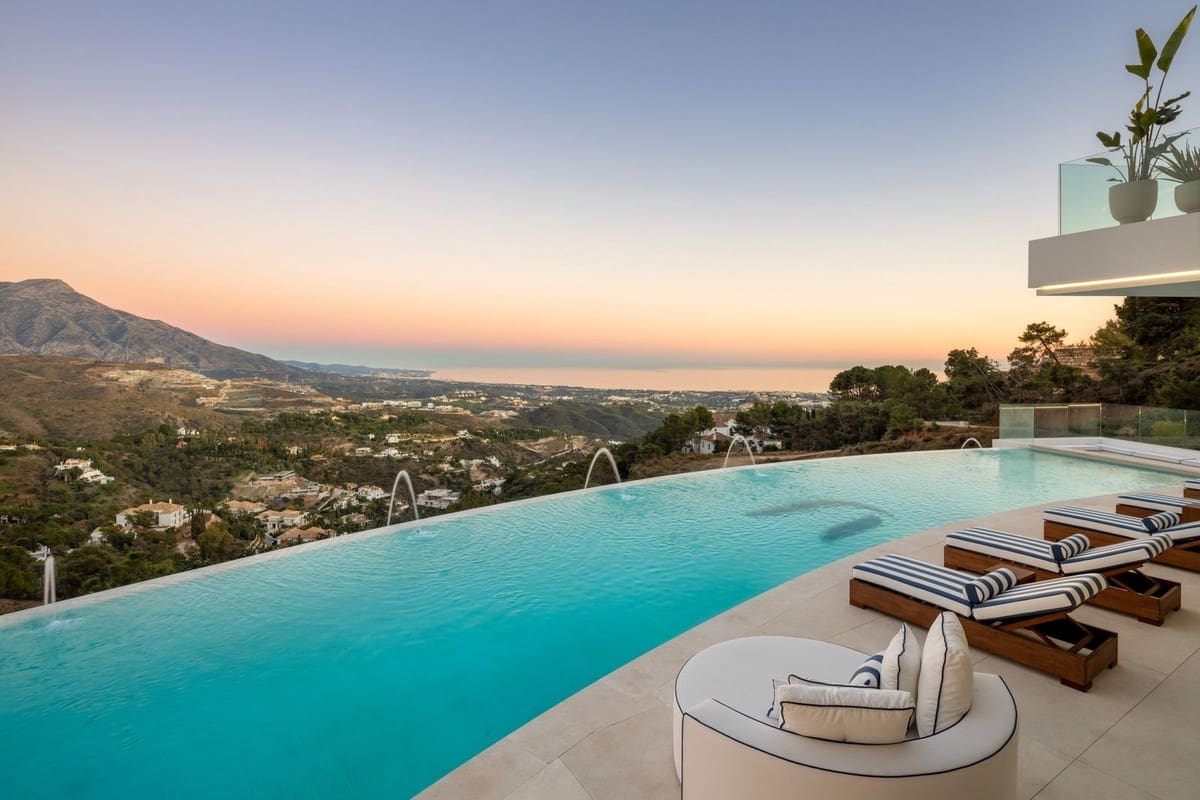 9 slaapkamer Villa te koop in La Zagaleta met zwembad garage - € 30.000.000 (Ref: 9502603)