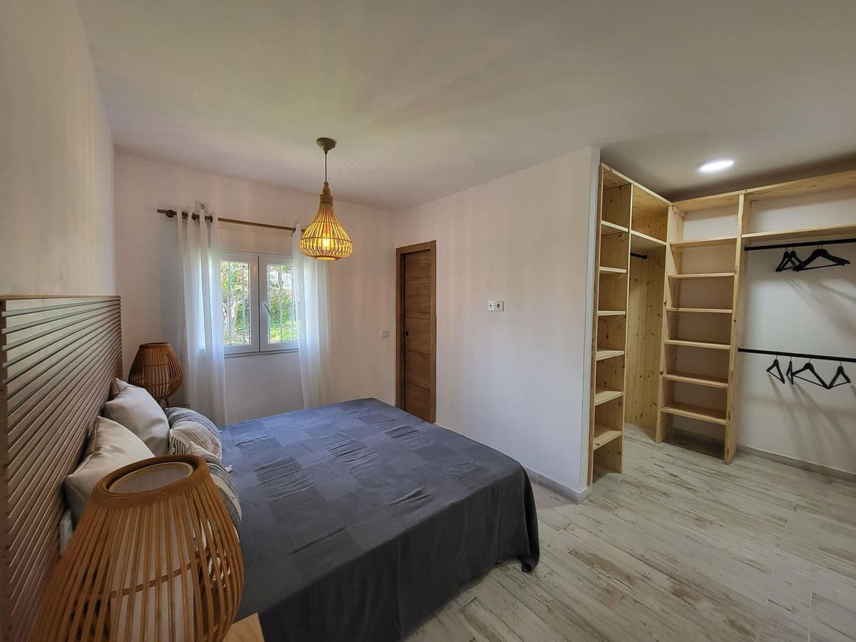 Casa de 3 habitaciones en El Faro en venta - 369.000 € (Ref: 9521385)