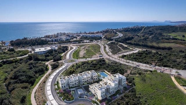 3 slaapkamer Flat te koop in Bahía Dorada, Estepona met zwembad garage - € 564.000 (Ref: 9530408)