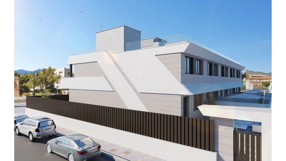 4 quarto Casa em Banda para venda em Fuengirola - 970 000 € (Ref: 9536758)