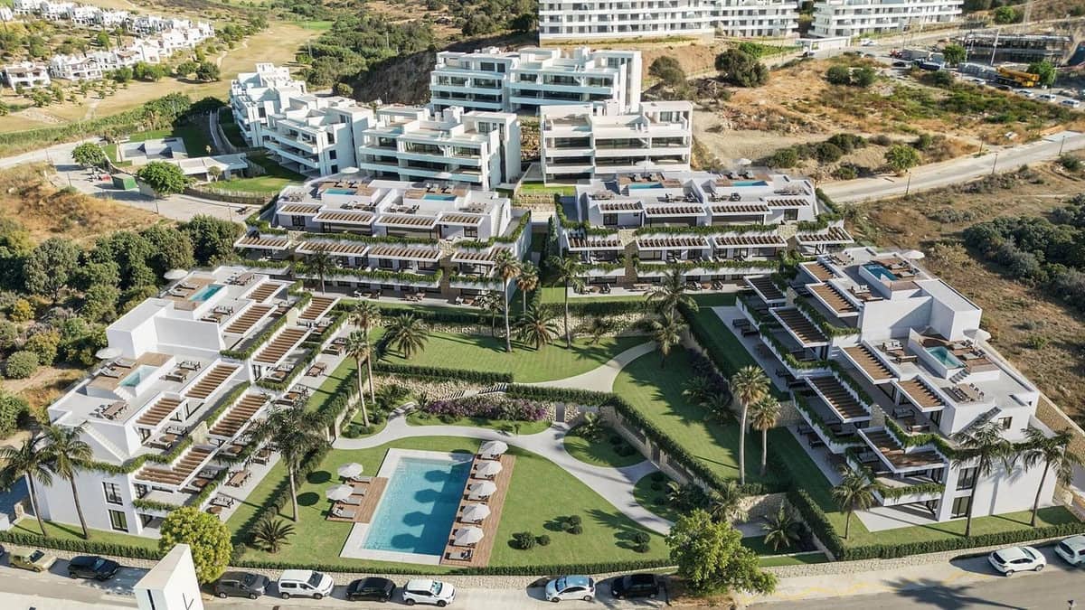 2 soveværelse Lejlighed til salg i Estepona med swimmingpool garage - € 392.000 (Ref: 9557804)