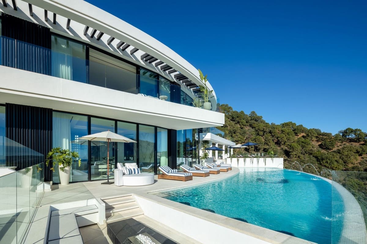 9 Zimmer Villa zu verkaufen in Benahavis mit Pool Garage - 30.000.000 € (Ref: 9578612)