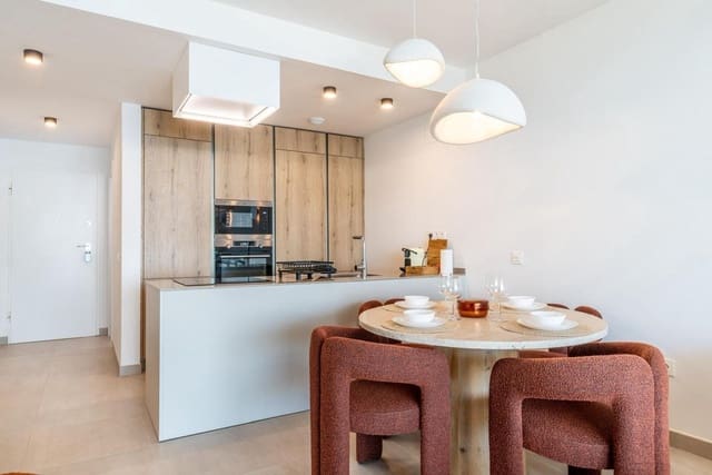 2 quarto Apartamento para venda em Las Gaviotas  - Carvajal, Fuengirola com piscina garagem - 650 000 € (Ref: 9578826)