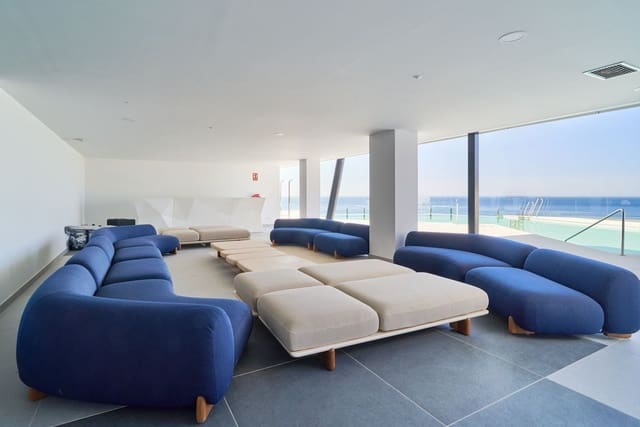 2 Zimmer Apartment zu verkaufen in Las Gaviotas  - Carvajal, Fuengirola mit Pool Garage - 1.025.000 € (Ref: 9582523)