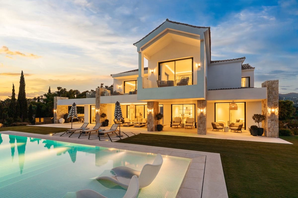 8 sovrum Villa till salu i Benahavis med pool garage - 10 900 000 € (Ref: 9582694)