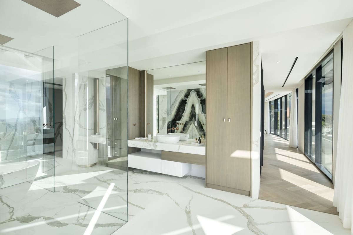 9 slaapkamer Villa te koop in Benahavis met zwembad garage - € 30.000.000 (Ref: 9582746)