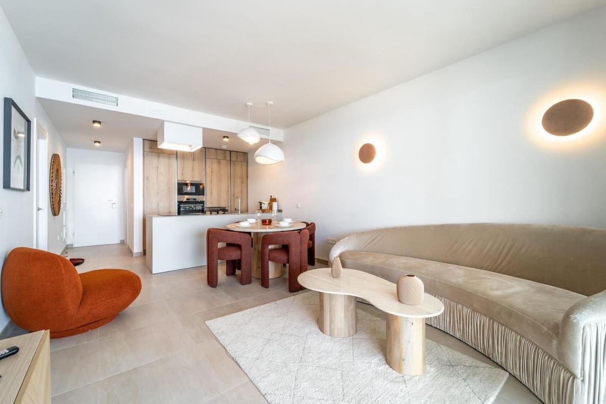 2 Zimmer Apartment zu verkaufen in Fuengirola mit Pool Garage - 650.000 € (Ref: 9582781)