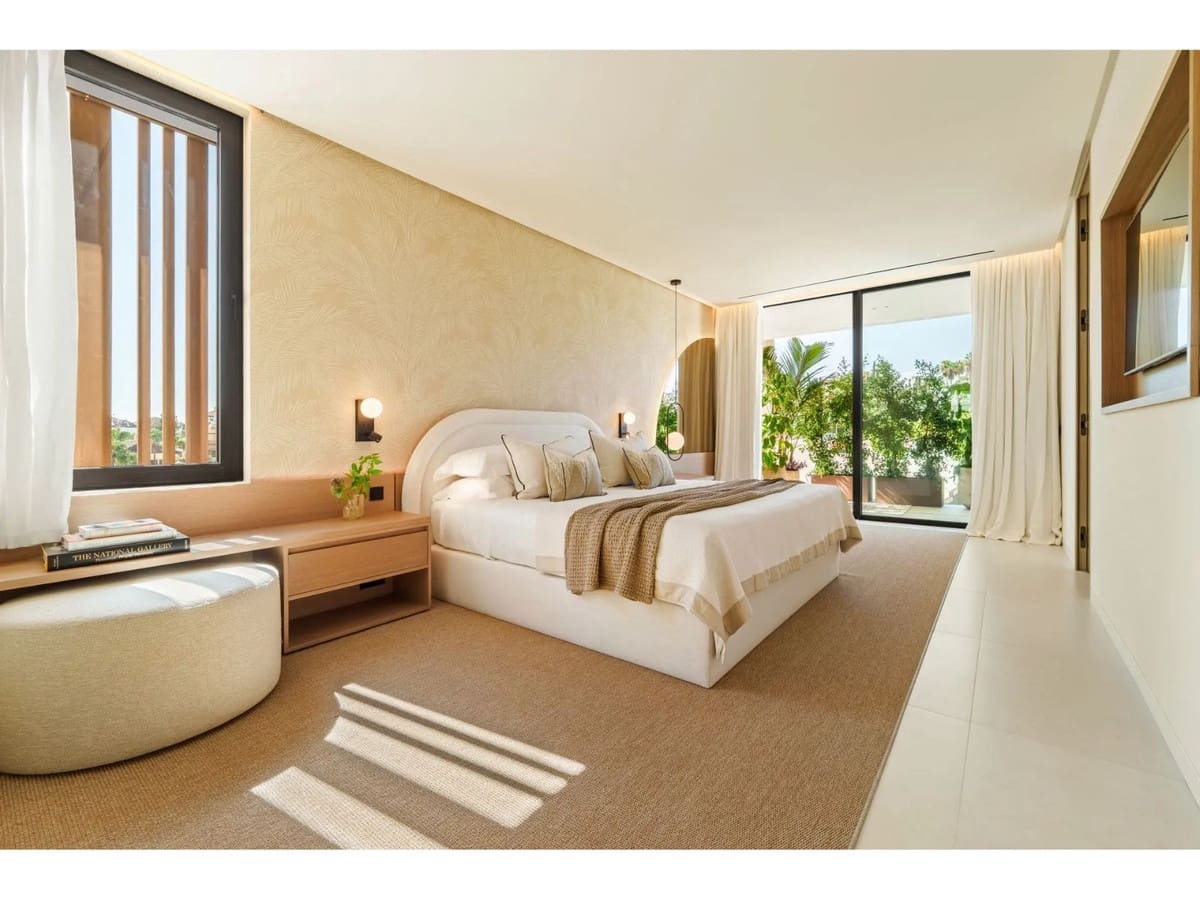 Chalet de 5 habitaciones en Marbella en venta con piscina garaje - 5.995.000 € (Ref: 9586304)