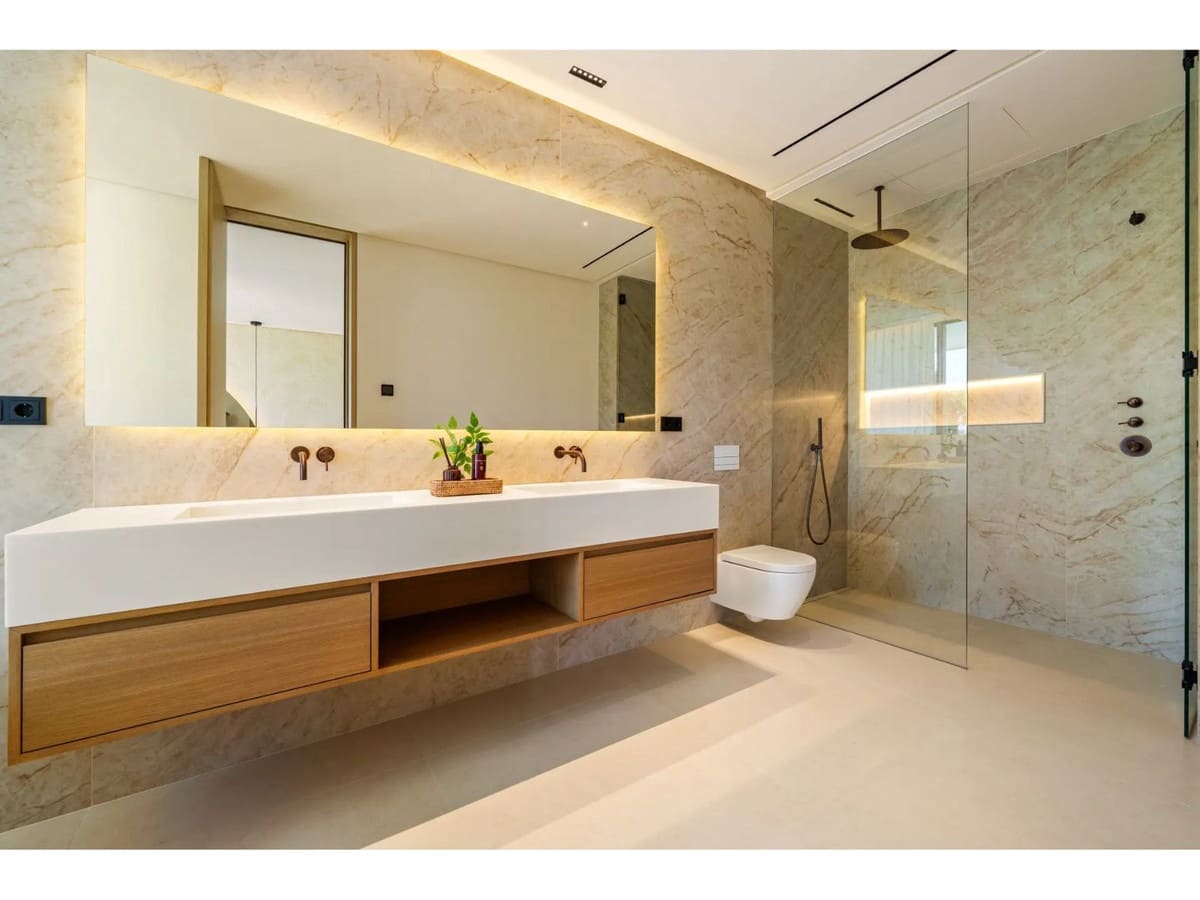 Chalet de 5 habitaciones en Marbella en venta con piscina garaje - 5.995.000 € (Ref: 9586304)