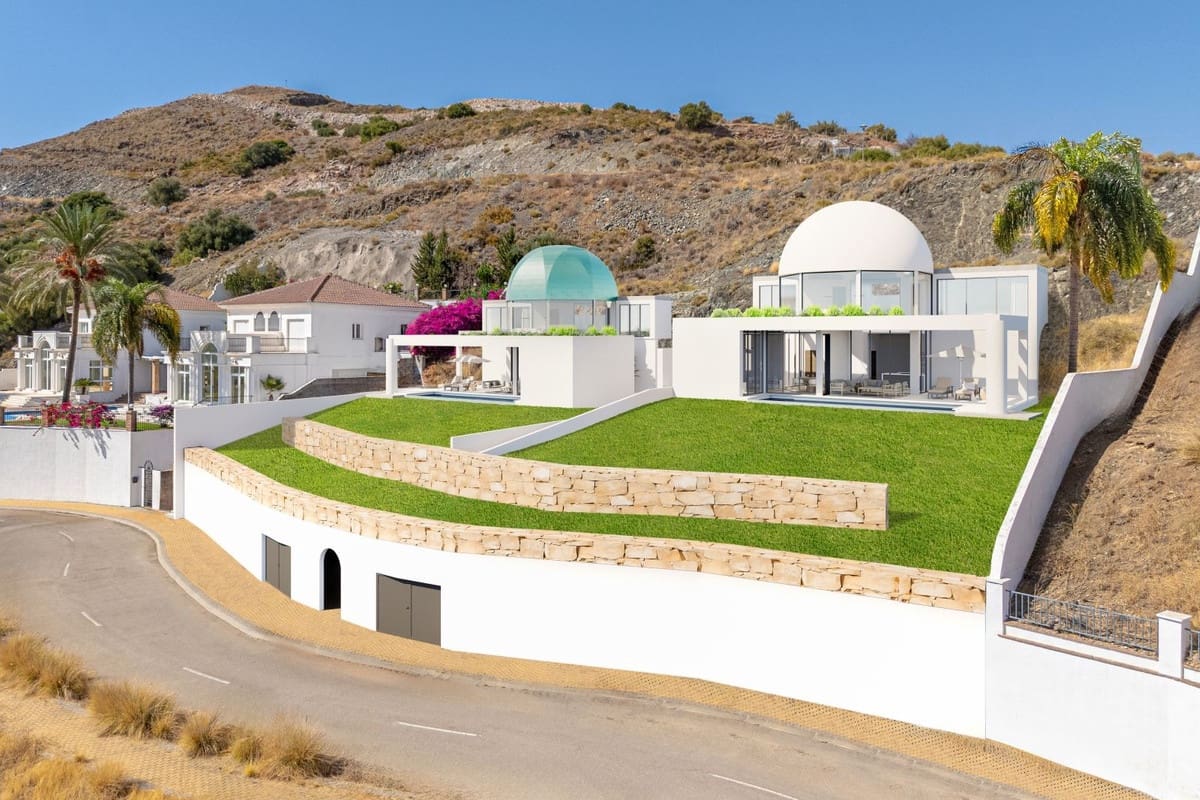 3 soveværelse Villa til salg i Alhaurin el Grande med swimmingpool garage - € 779.000 (Ref: 9596037)