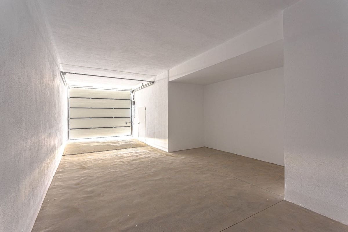 3 soveværelse Villa til salg i Benahavis med swimmingpool garage - € 1.990.000 (Ref: 9606648)