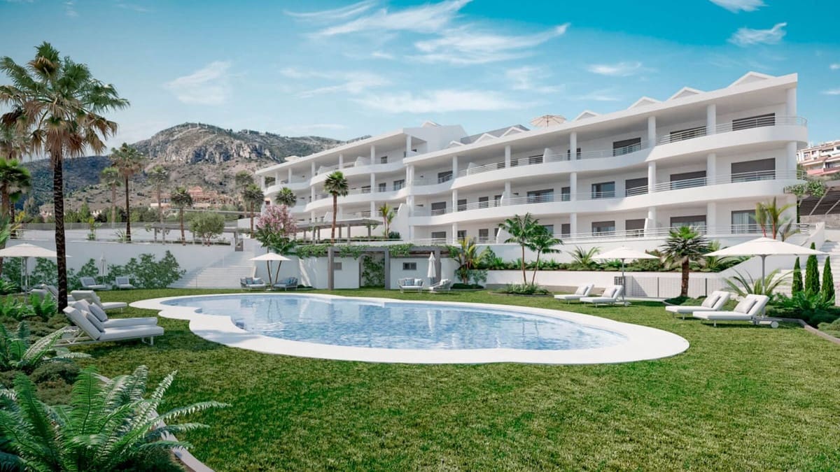 3 soveværelse Lejlighed til salg i Benalmadena med swimmingpool garage - € 464.000 (Ref: 9616058)