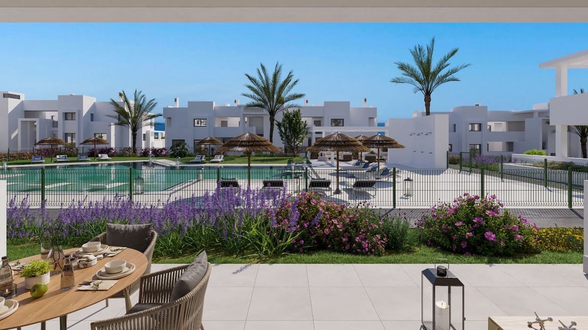 3 quarto Apartamento para venda em Estepona com piscina garagem - 725 000 € (Ref: 9637296)