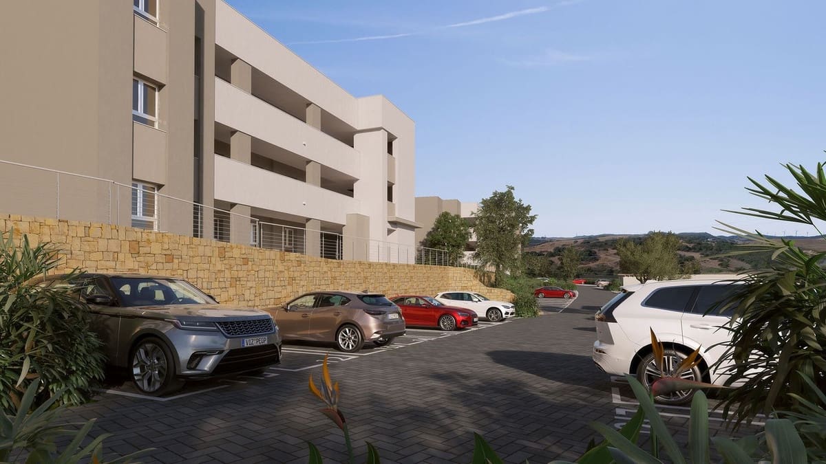 3 quarto Apartamento para venda em Estepona com piscina garagem - 375 000 € (Ref: 9647940)