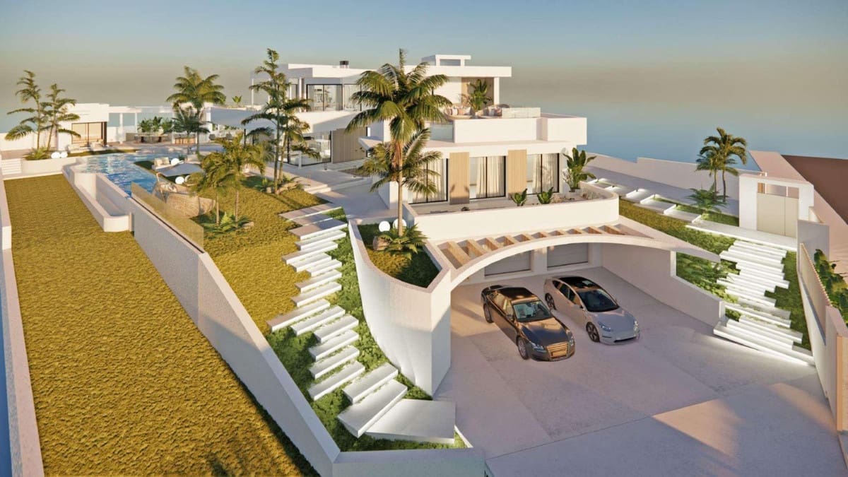 4 bedroom Villa for sale in Benalmadena with pool garage - € 3,200,000 (Ref: 9659197)