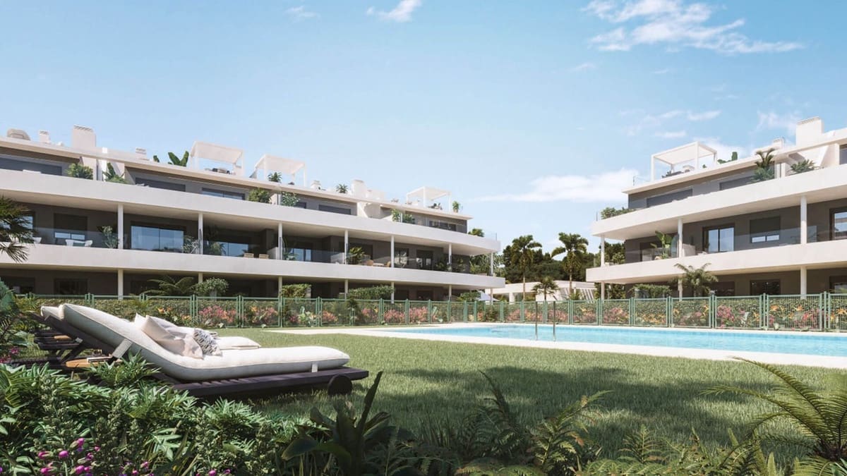 3 Zimmer Apartment zu verkaufen in Estepona mit Pool Garage - 525.000 € (Ref: 9661921)