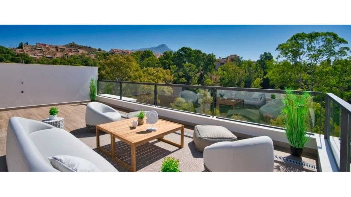 3 makuuhuone Huoneisto myytävänä paikassa Marbella mukana uima-altaan 
autotalli - 950 000 € (Ref: 9666188)