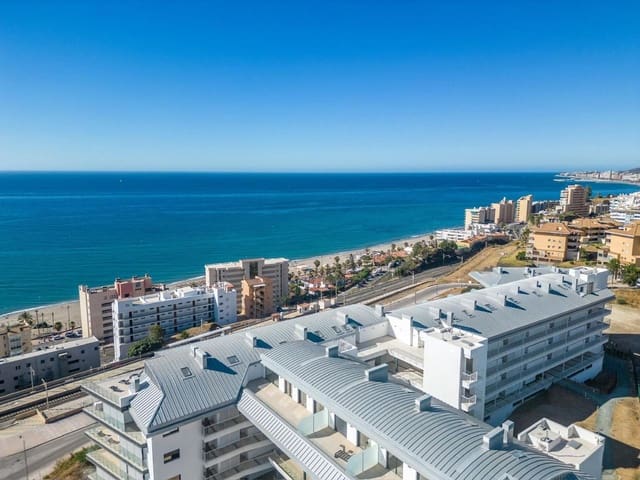 2 bedroom Apartment for sale in Las Gaviotas  - Carvajal, Fuengirola with pool garage - € 650,000 (Ref: 9672532)
