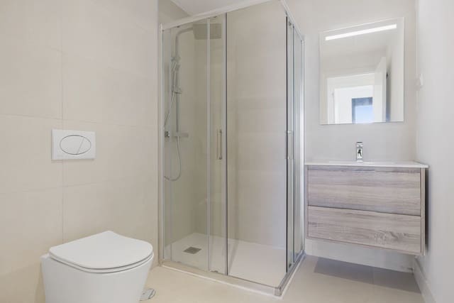 2 sypialnia Apartament na sprzedaż w El Higuerón, Fuengirola z basenem garażem - 475 000 € (Ref: 9672533)