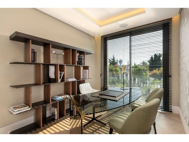 5 makuuhuone Huvila myytävänä paikassa Nagüeles Alto, Marbella mukana uima-altaan 
autotalli - 14 995 000 € (Ref: 9672596)