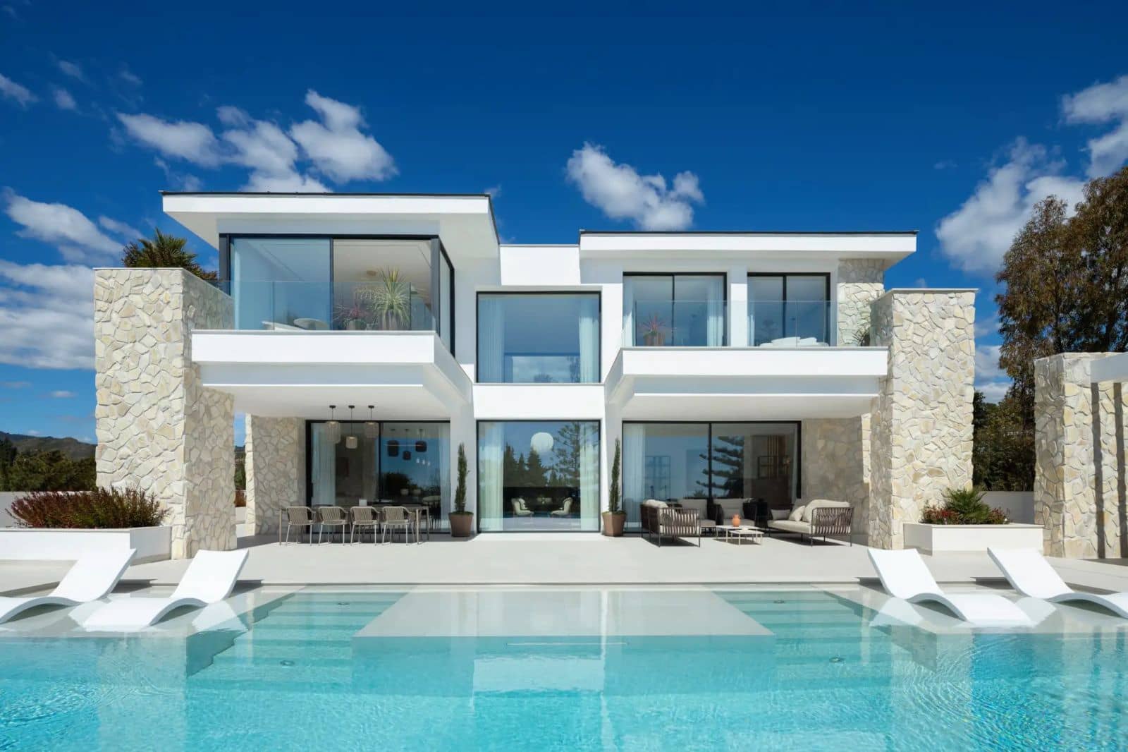 Chalet de 5 habitaciones en Benahavís en venta con piscina garaje - 5.750.000 € (Ref: 9672682)