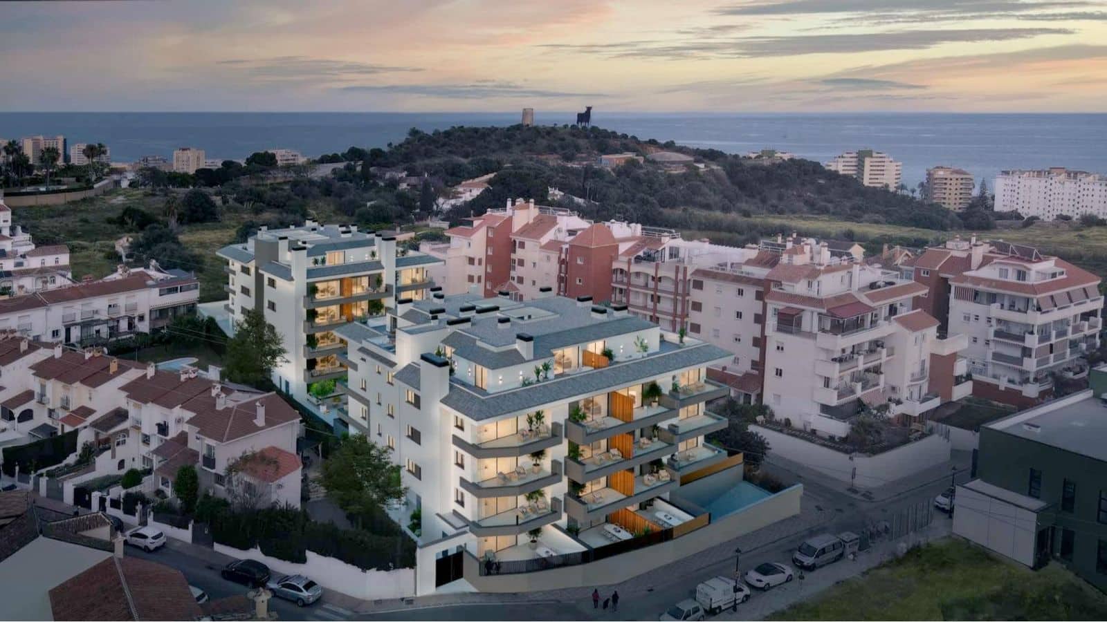 2 bedroom Apartment for sale in Fuengirola with pool garage - € 357,000 (Ref: 9672696)