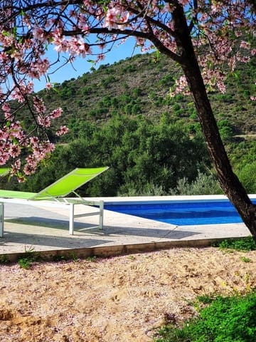 5 quarto Quinta/Casa Rural para venda em Estepona com piscina garagem - 315 000 € (Ref: 9746772)