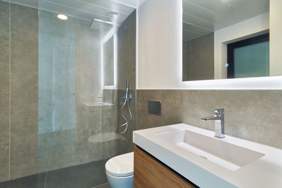 Apartamento de 2 habitaciones en Fuengirola en venta con piscina garaje - 995.000 € (Ref: 9751329)