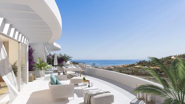 2 bedroom Apartment for sale in La Alcaidesa with pool garage - € 549,000 (Ref: 9751336)