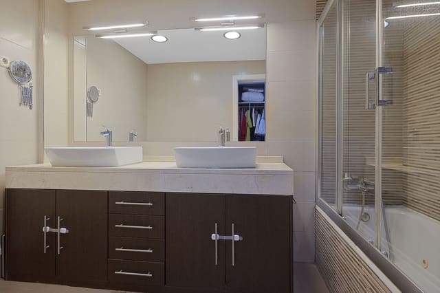 2 soverom Leilighet til salgs i Cortijo Torrequebrada, Benalmádena med svømmebasseng garasje - € 390 000 (Ref: 9786870)