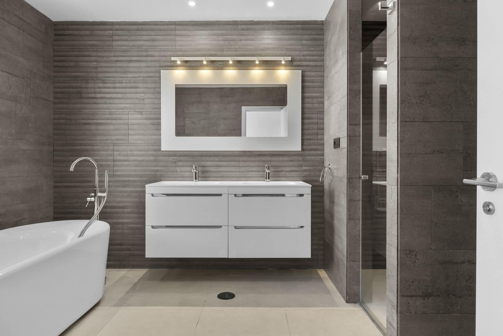 Chalet de 6 habitaciones en Benalmádena en venta con piscina garaje - 1.900.000 € (Ref: 9786887)