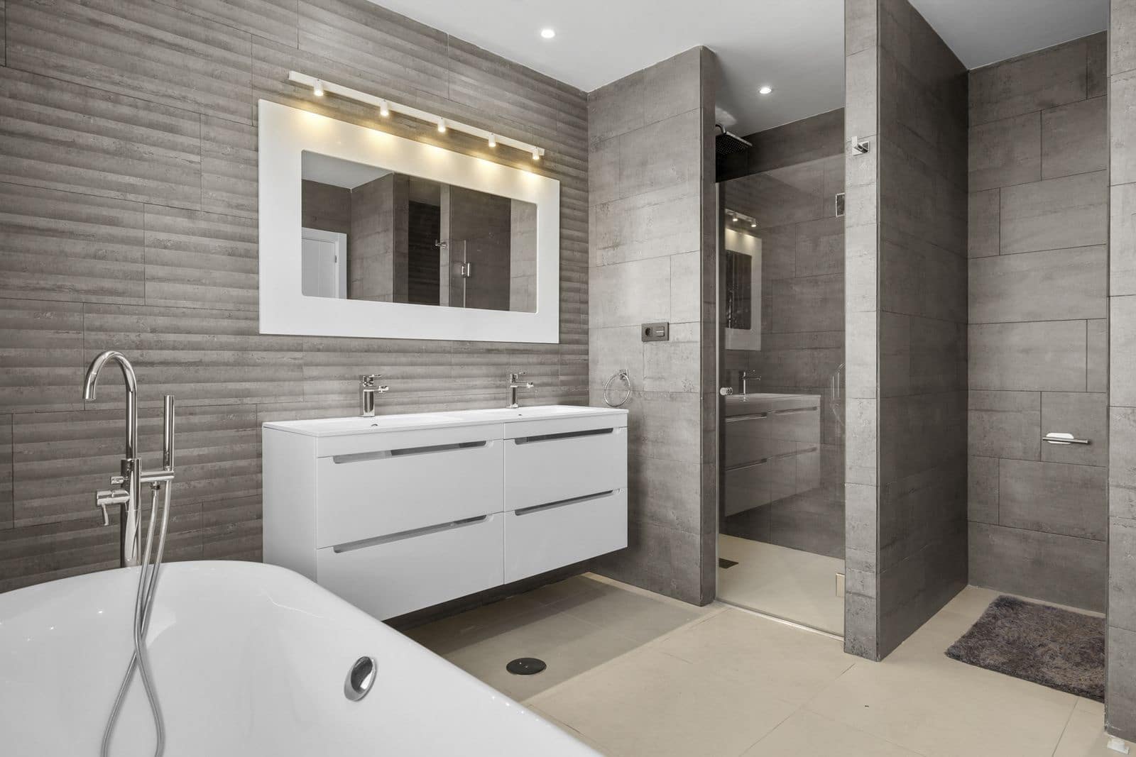 Chalet de 6 habitaciones en Benalmádena en venta con piscina garaje - 1.900.000 € (Ref: 9786887)