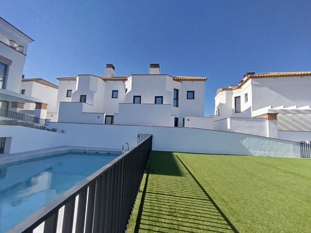 Casa de 2 habitaciones en El Peñoncillo, Torrox en venta con piscina garaje - 346.000 € (Ref: 9786906)
