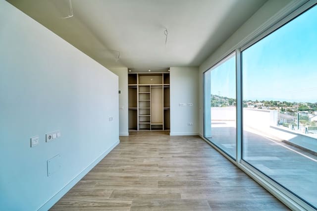 4 soveværelse Villa til salg i Alhaurín de la Torre med swimmingpool garage - € 890.000 (Ref: 9786940)